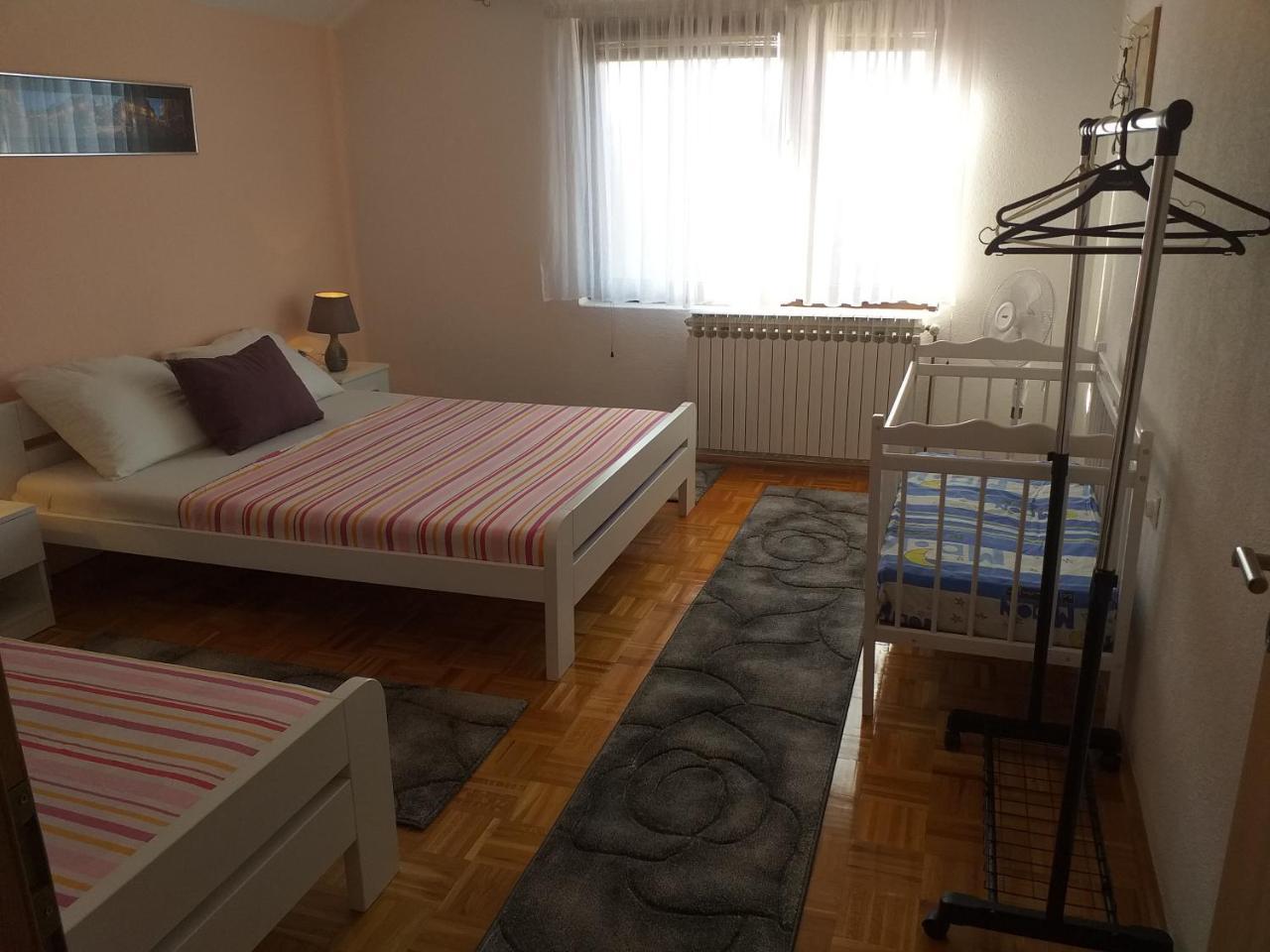 Apartments Dedic Dubrave Gornje Exterior photo
